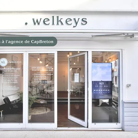 La Maison Des Pins - Welkeys 온드라스